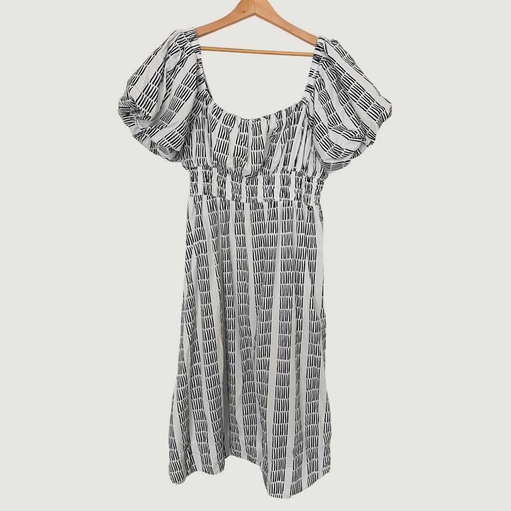 Maeve Anthropologie Black White Puff Sleeve Smocked Midi Dress Size Large